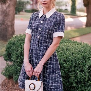 Gal Meets Glam Leslie